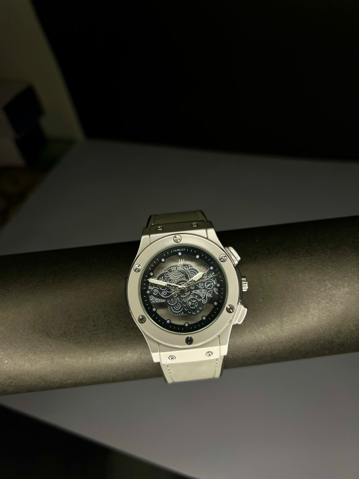 Hublot Master Lock Strap Watch ā Bold Style, Timeless Edge