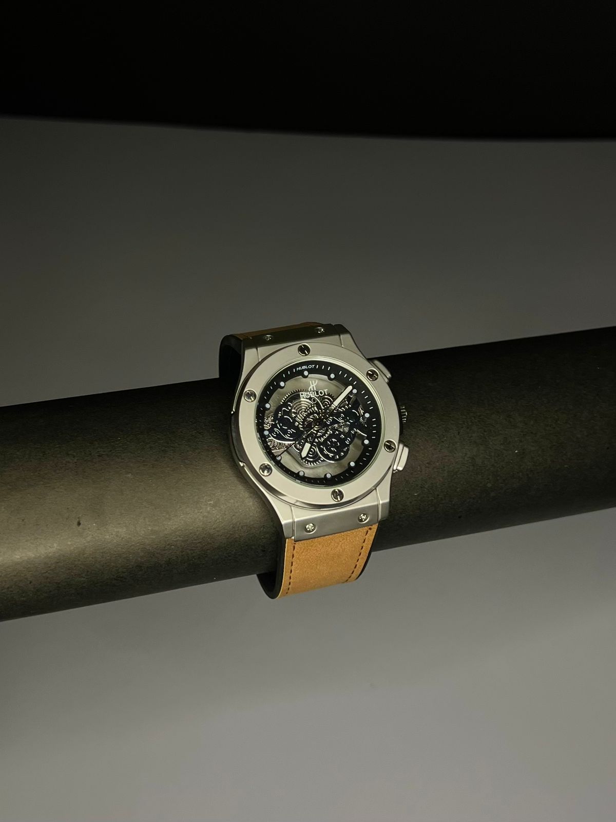 Hublot Master Lock Strap Watch – Bold Style, Timeless Edge
