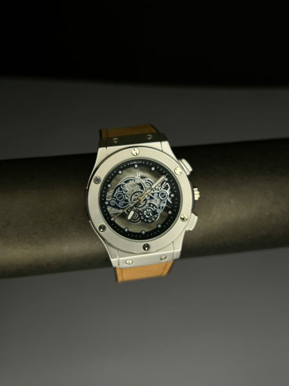 Hublot Master Lock Strap Watch – Bold Style, Timeless Edge